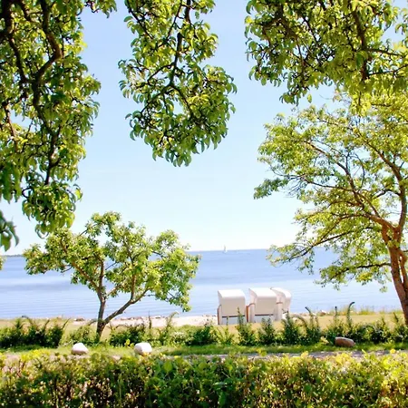 別荘 Ferienhaus Gutshof Ostseeblick Neuendorf